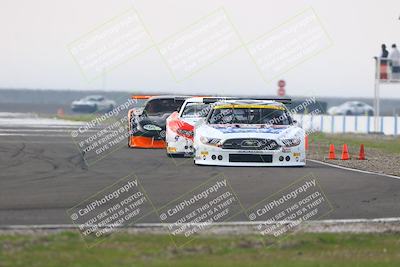 media/Jan-18-2026-CalClub SCCA (Sun) [[8bc6468723]]/Group 5 Race/Turn 1/